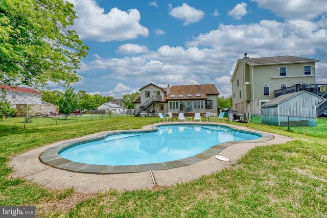 7810 DEBOY, Dundalk, MD 21222