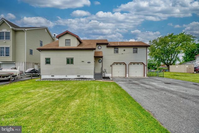 7810 DEBOY, Dundalk, MD 21222