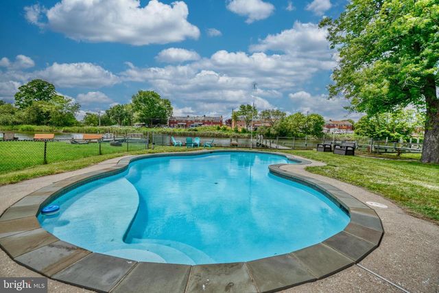 7810 DEBOY, Dundalk, MD 21222