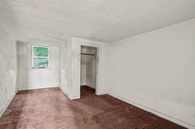 64071 M 40, Lawton, MI 49065