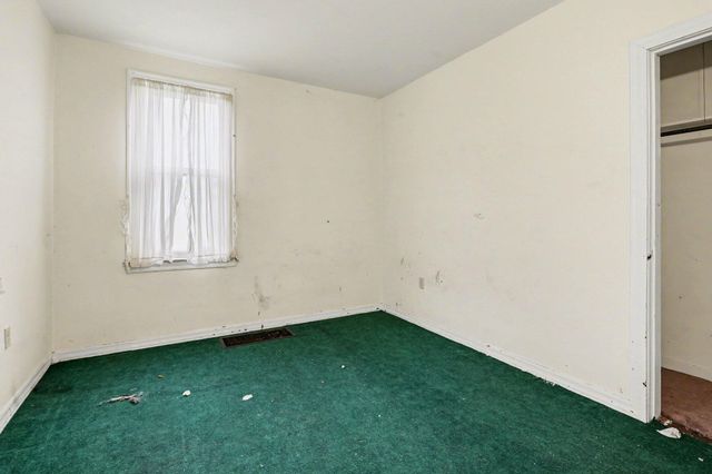 64071 M 40, Lawton, MI 49065