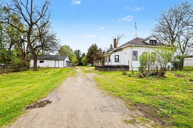 64071 M 40, Lawton, MI 49065