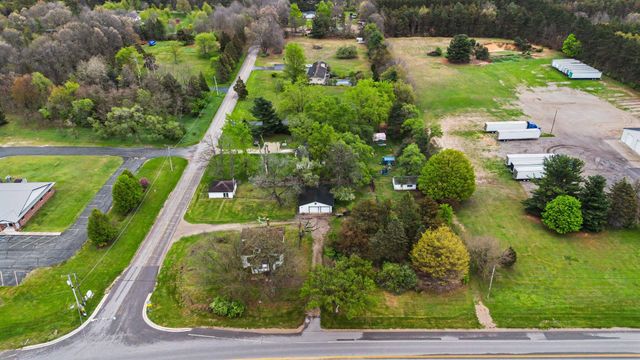 64071 M 40, Lawton, MI 49065