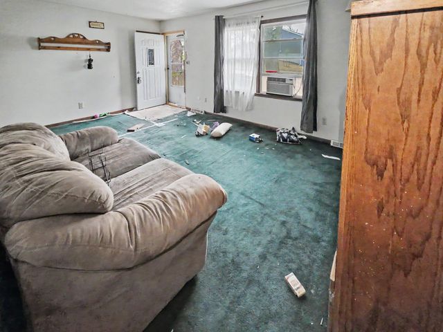 4101 SE 2nd Street, Des Moines, IA 50315