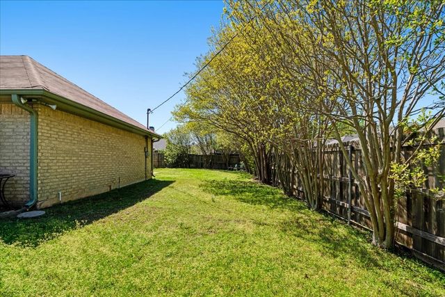 3925 Jasmine Street, Paris, TX 75462