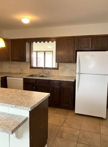 1001 Jefferson Street, Plainview, TX 79072