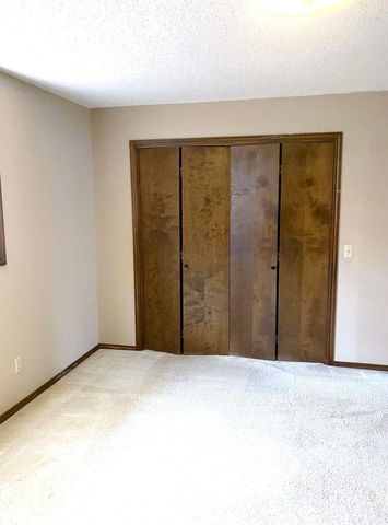 1001 Jefferson Street, Plainview, TX 79072