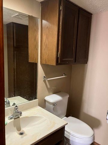 1001 Jefferson Street, Plainview, TX 79072