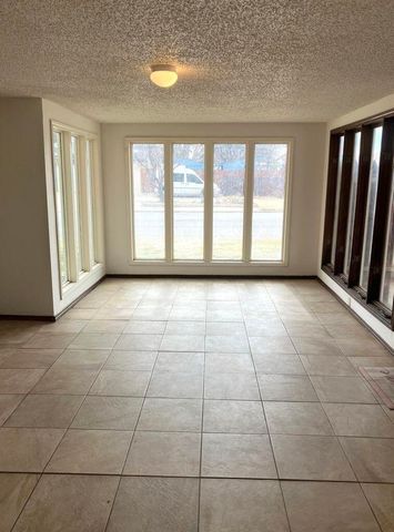 1001 Jefferson Street, Plainview, TX 79072