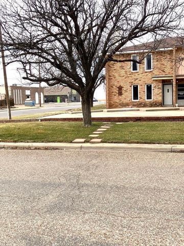 1001 Jefferson Street, Plainview, TX 79072