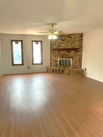 1001 Jefferson Street, Plainview, TX 79072