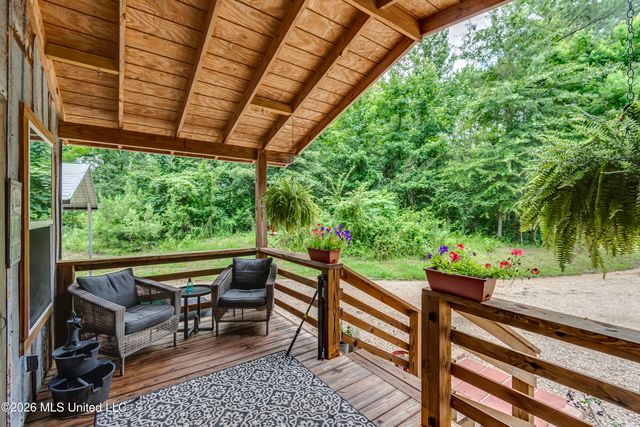 1058 E Broadwater Road, Byram, MS 39212