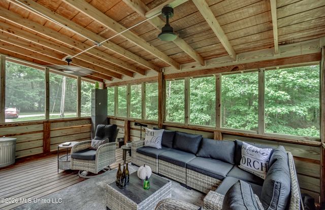 1058 E Broadwater Road, Byram, MS 39212