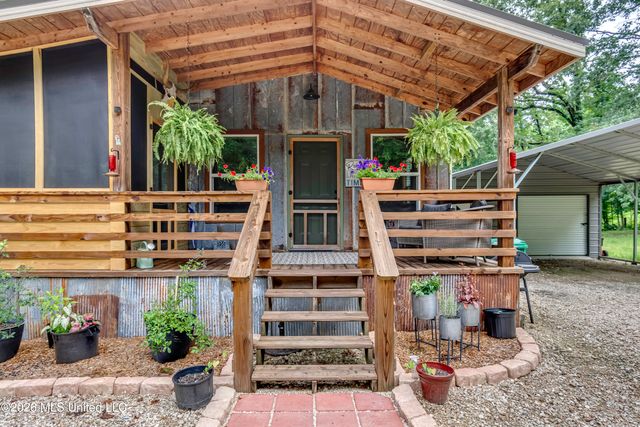 1058 E Broadwater Road, Byram, MS 39212