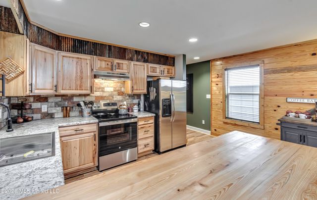 1058 E Broadwater Road, Byram, MS 39212