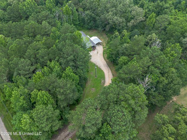 1058 E Broadwater Road, Byram, MS 39212