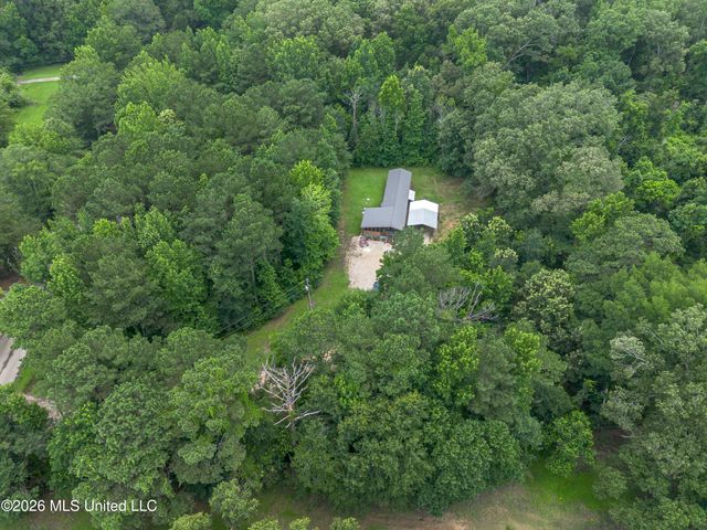 1058 E Broadwater Road, Byram, MS 39212