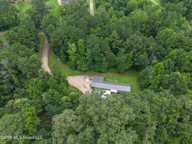 1058 E Broadwater Road, Byram, MS 39212