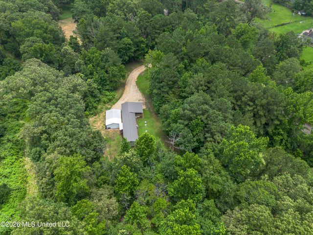 1058 E Broadwater Road, Byram, MS 39212