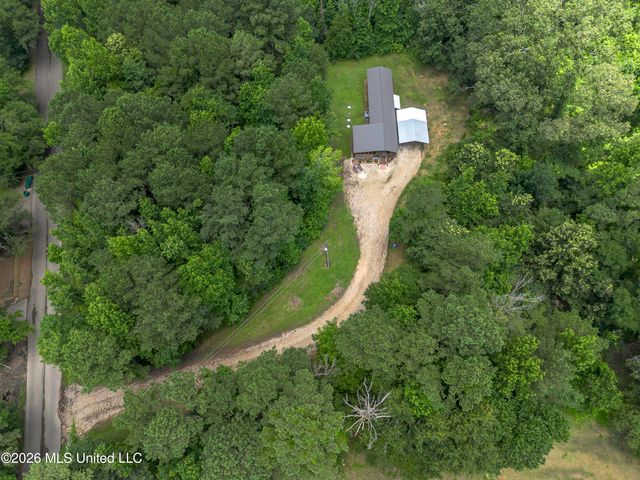 1058 E Broadwater Road, Byram, MS 39212
