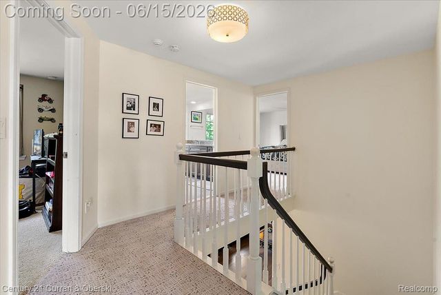 37125 Fox Glen, Farmington Hills, MI 48331