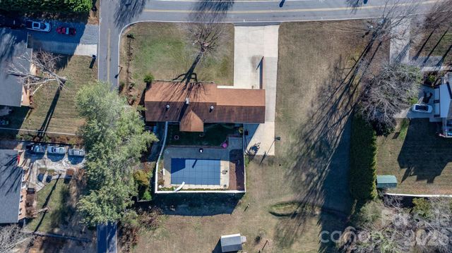 1470 Fairway Acres Road, Lenoir, NC 28645