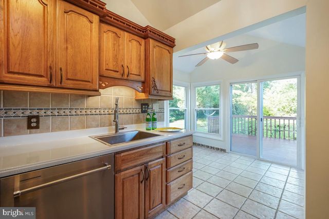 1224 SIMMONS DR, Rockville, MD 20851