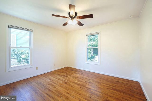 1224 SIMMONS DR, Rockville, MD 20851