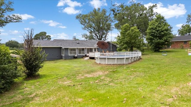 2300 Country Club Drive, Canton, TX 75103