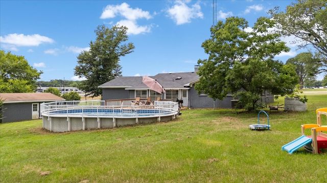 2300 Country Club Drive, Canton, TX 75103