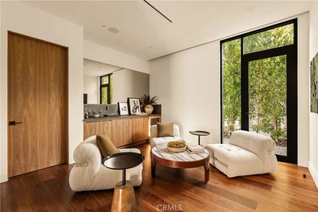 4930 Edgerton Avenue, Encino, CA 91436