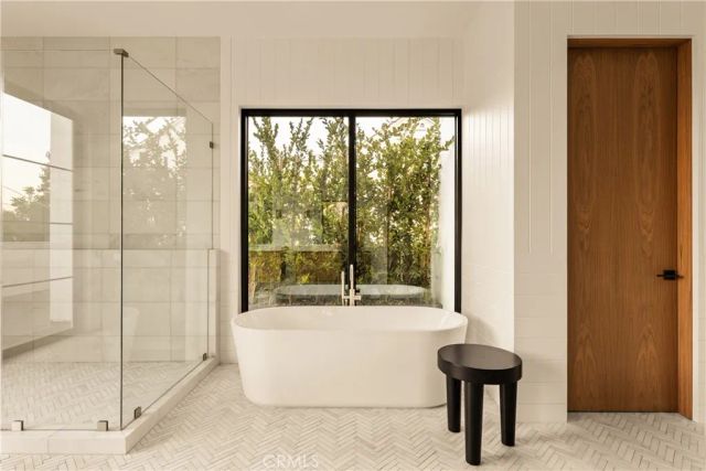 4930 Edgerton Avenue, Encino, CA 91436