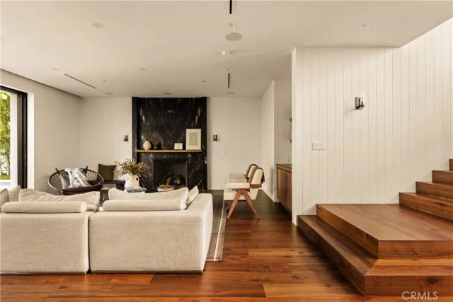 4930 Edgerton Avenue, Encino, CA 91436