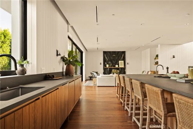 4930 Edgerton Avenue, Encino, CA 91436