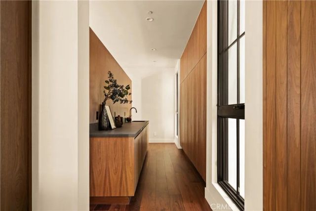 4930 Edgerton Avenue, Encino, CA 91436