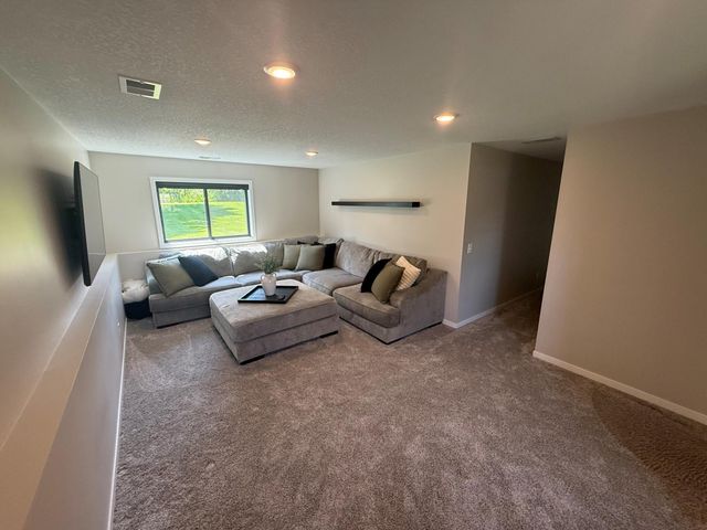 6679 378th Street, North Branch, MN 55056