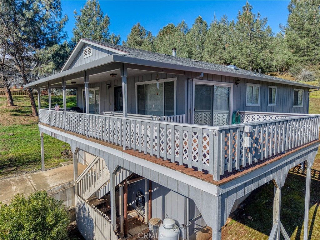 Image 2 of property listing at 5088 Tenino Way, Kelseyville, CA 95451