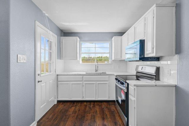 12610 Rio Bravo Street, Rosharon, TX 77583