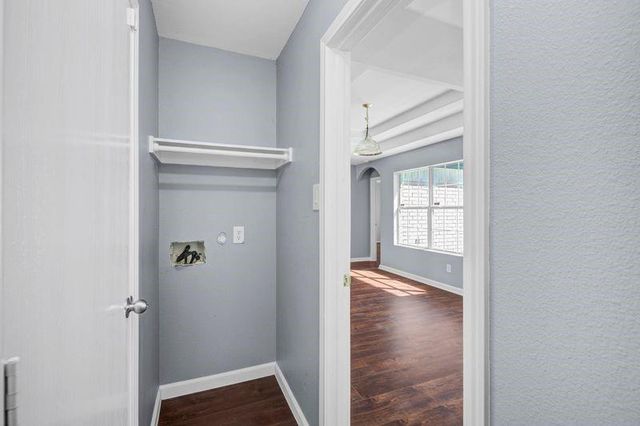 12610 Rio Bravo Street, Rosharon, TX 77583