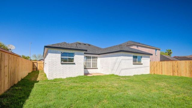 12610 Rio Bravo Street, Rosharon, TX 77583