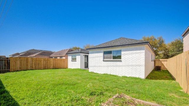 12610 Rio Bravo Street, Rosharon, TX 77583