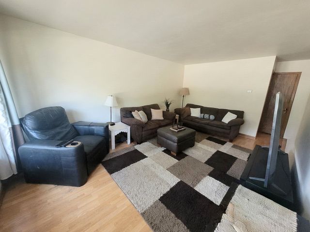 15948 Grove Avenue, Oak Forest, IL 60452