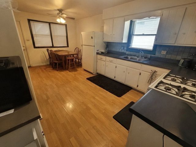 15948 Grove Avenue, Oak Forest, IL 60452