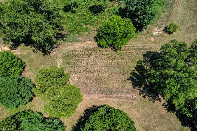 1406 Gibbs Road, Reidsville, NC 27320