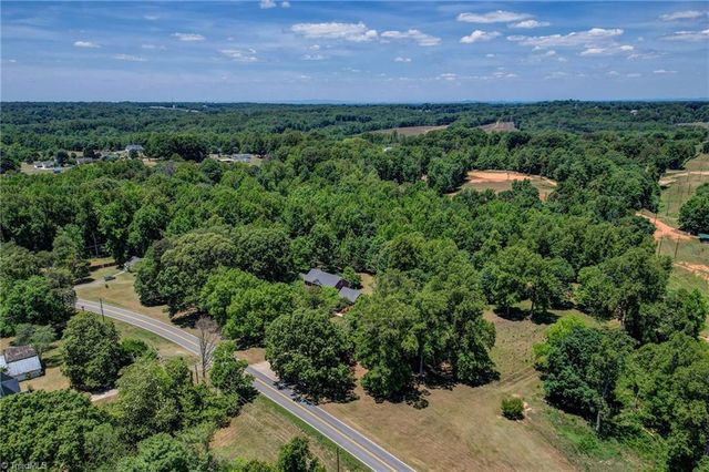 1406 Gibbs Road, Reidsville, NC 27320