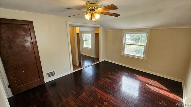 107 Fowler Avenue Left, Tonawanda, NY 14217
