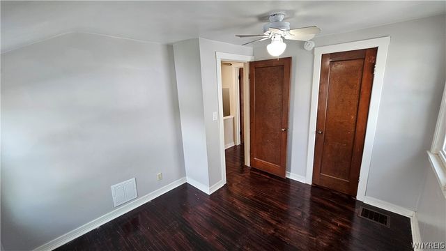107 Fowler Avenue Left, Tonawanda, NY 14217