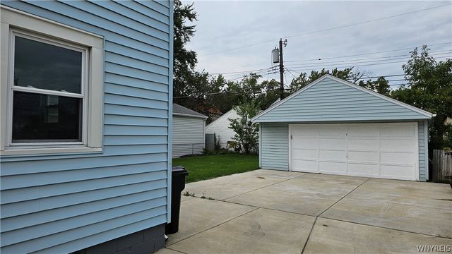 107 Fowler Avenue Left, Tonawanda, NY 14217