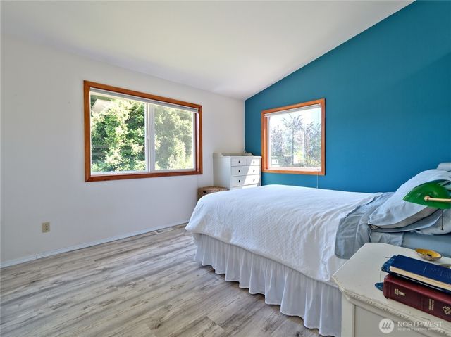 1273 SE Camano Drive, Camano Island, WA 98282