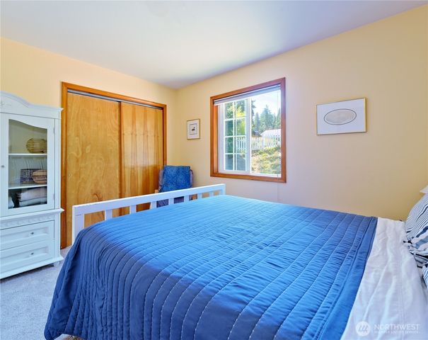 1273 SE Camano Drive, Camano Island, WA 98282